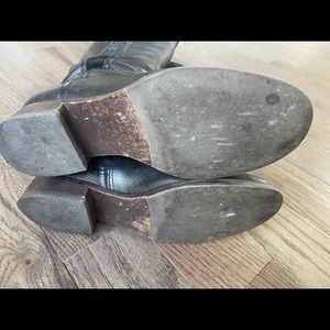 Tory Burch Boots with gold emblem